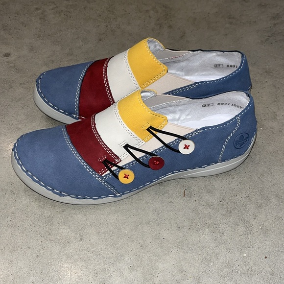 Women’s Rieker Sneaker 52589, Size 37 - Picture 2 of 7